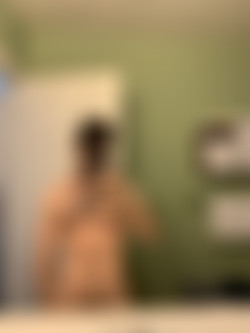 sicksadist69/pics/20200428-35417905-Shower time.jpg