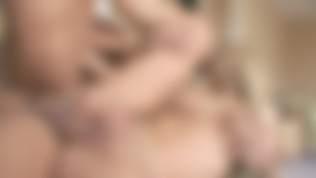 Ashlynn Brooke/Ashlynn And Friends 5 2008 BDRemux 1080p.mkv