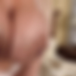 pervmom.23.11.26.bridgette.b.happy.fleshlight-giving.mp4