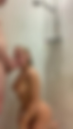 [OnlyFans.com] Elle Brooke (@ellebrookeuk)/19-06-20 5026955 I had way too much fun filming yesterdays shower sex scene so I just HAD t(..) 1080x1920.mp4