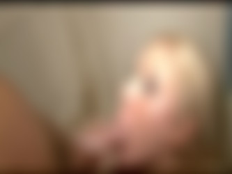 COLFUCK/2008/Babe Bangs At The Party.wmv